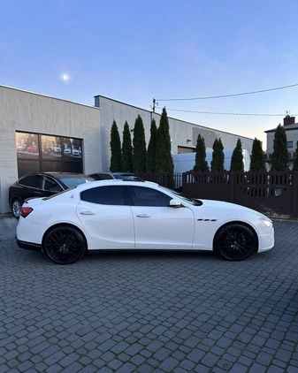 Maserati Ghibli cena 179900 przebieg: 88000, rok produkcji 2018 z Łódź małe 106